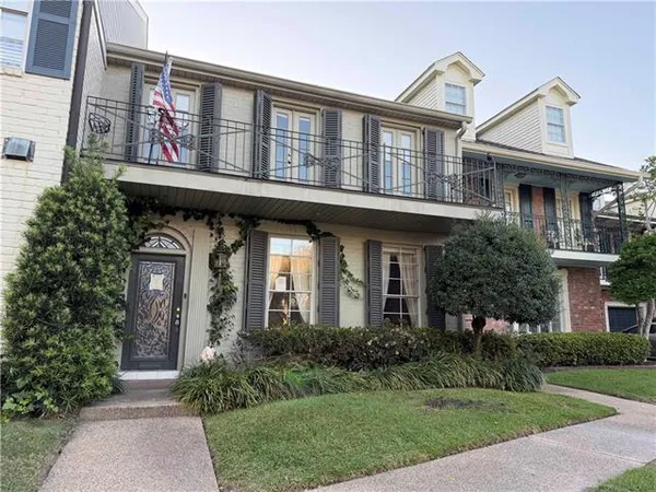 $674,000 | 219 Rue St Ann, Metairie, LA 70005