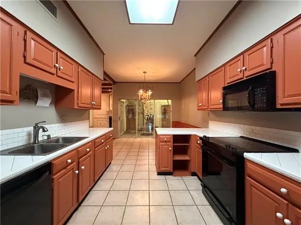 $674,000 | 219 Rue St Ann, Metairie, LA 70005