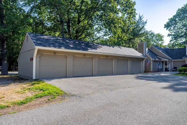 $449,900 | 8 Iris Way, Unit 8, Haverhill, MA 01830