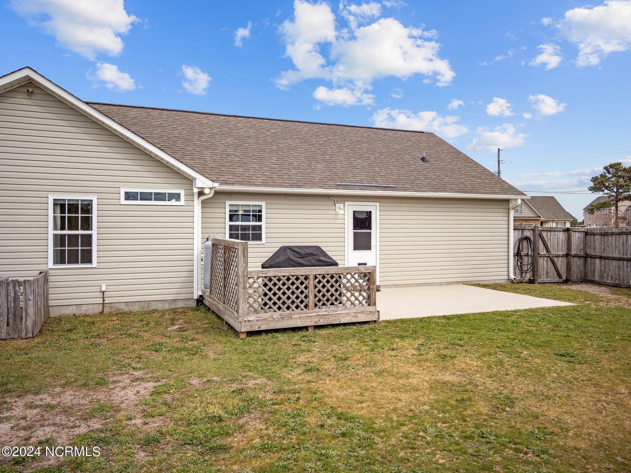 310 Sinclair Lane Hubert, NC 28539 - Photo 39 of 42 48-web-or-mls-P3218693