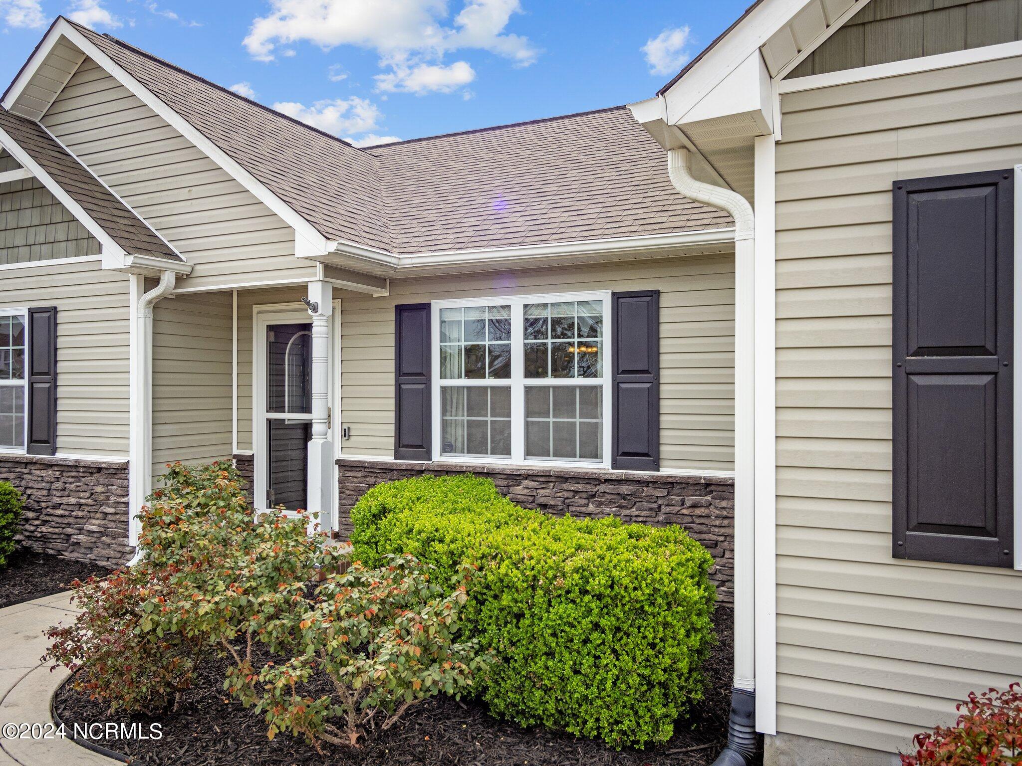 310 Sinclair Lane Hubert, NC 28539 - Photo 5 of 42 4-web-or-mls-P3218779