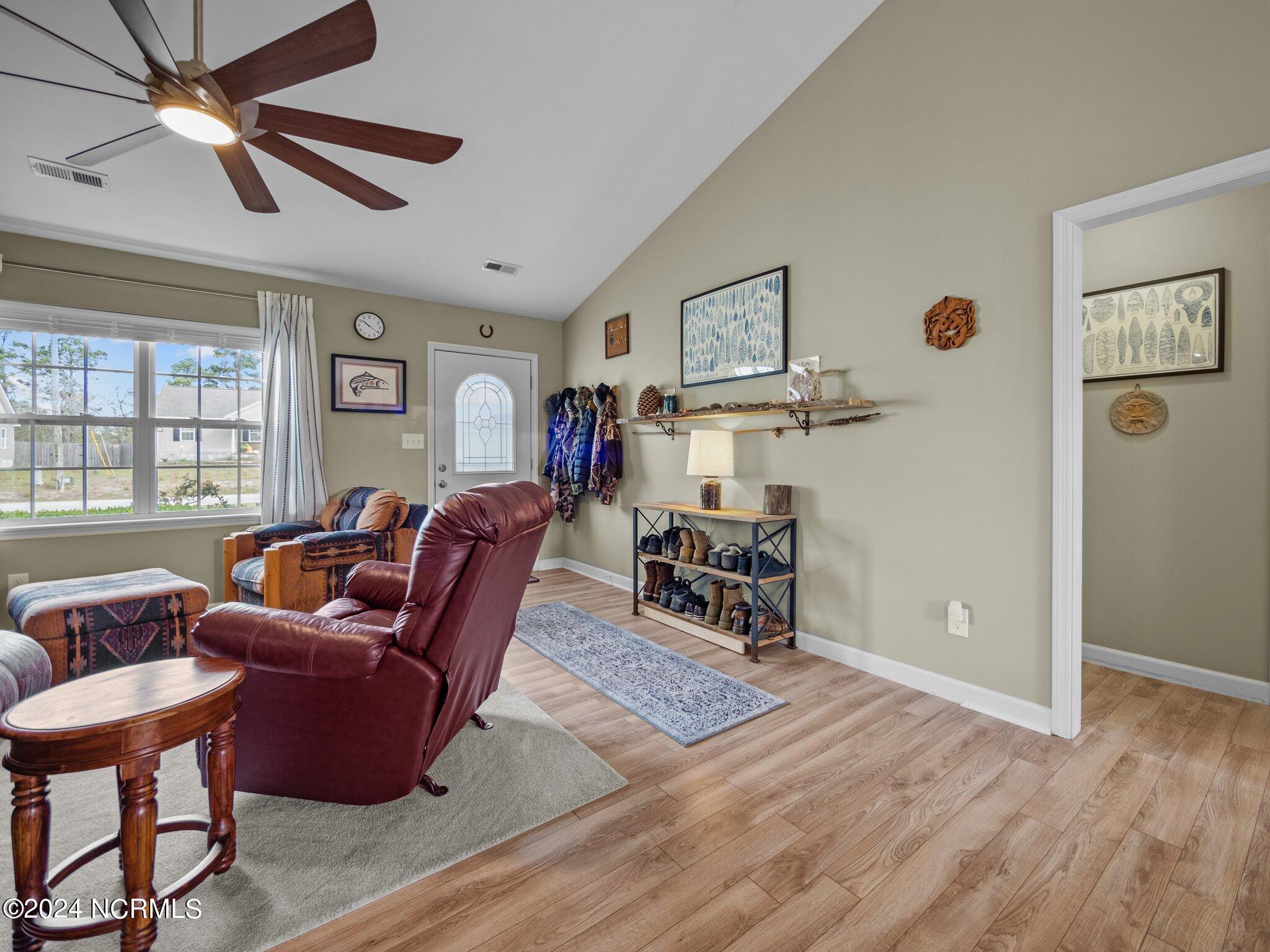 310 Sinclair Lane Hubert, NC 28539 - Photo 9 of 42 17-web-or-mls-P3218383