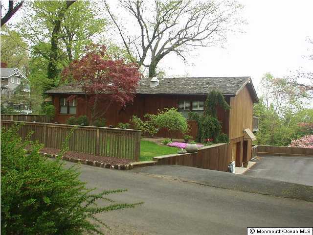 42 Hill Road Atlantic Highlands, NJ 07716 - Photo 1 of 3 Primary Photo