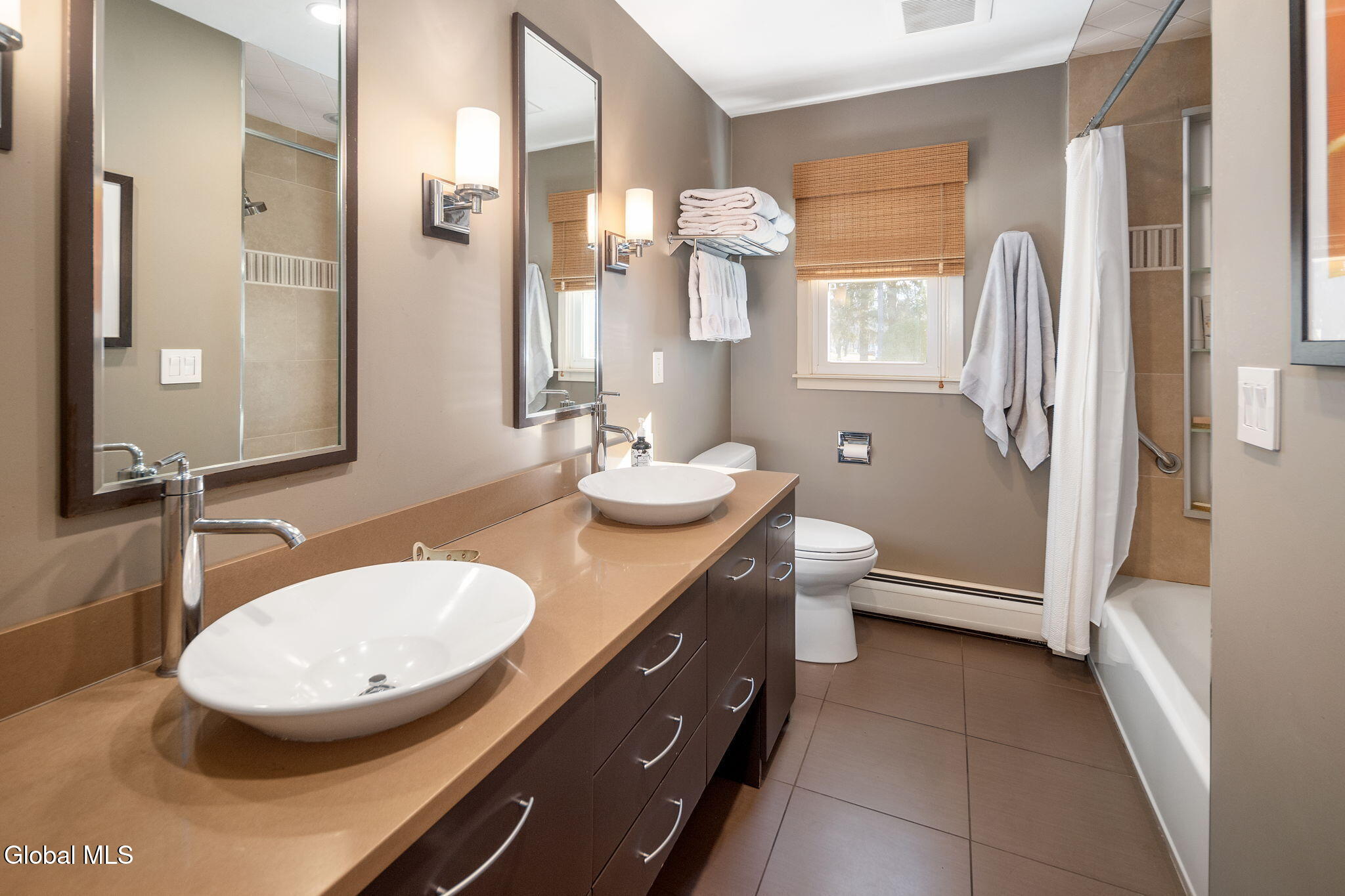 23 Continental Road Rotterdam, NY 12306 - Photo 21 of 53 21-23ContinentalRd_21