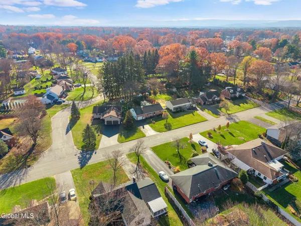 $365,000 | 23 Continental Road, Rotterdam, NY 12306