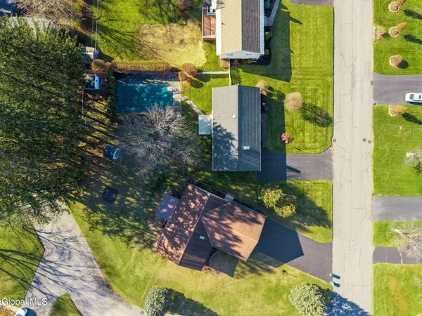 $365,000 | 23 Continental Road, Rotterdam, NY 12306