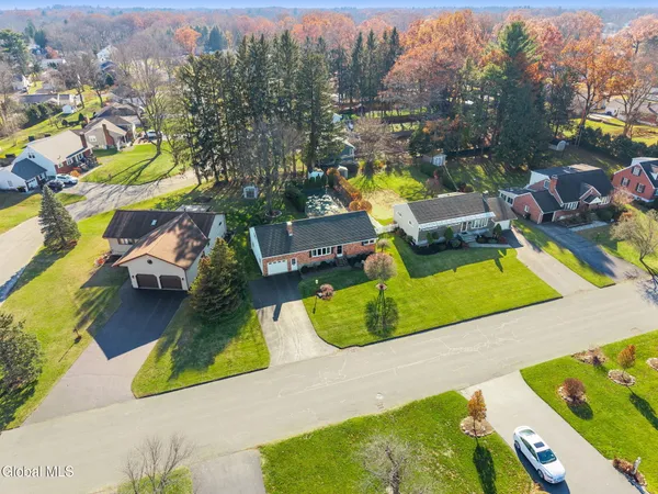 $365,000 | 23 Continental Road, Rotterdam, NY 12306