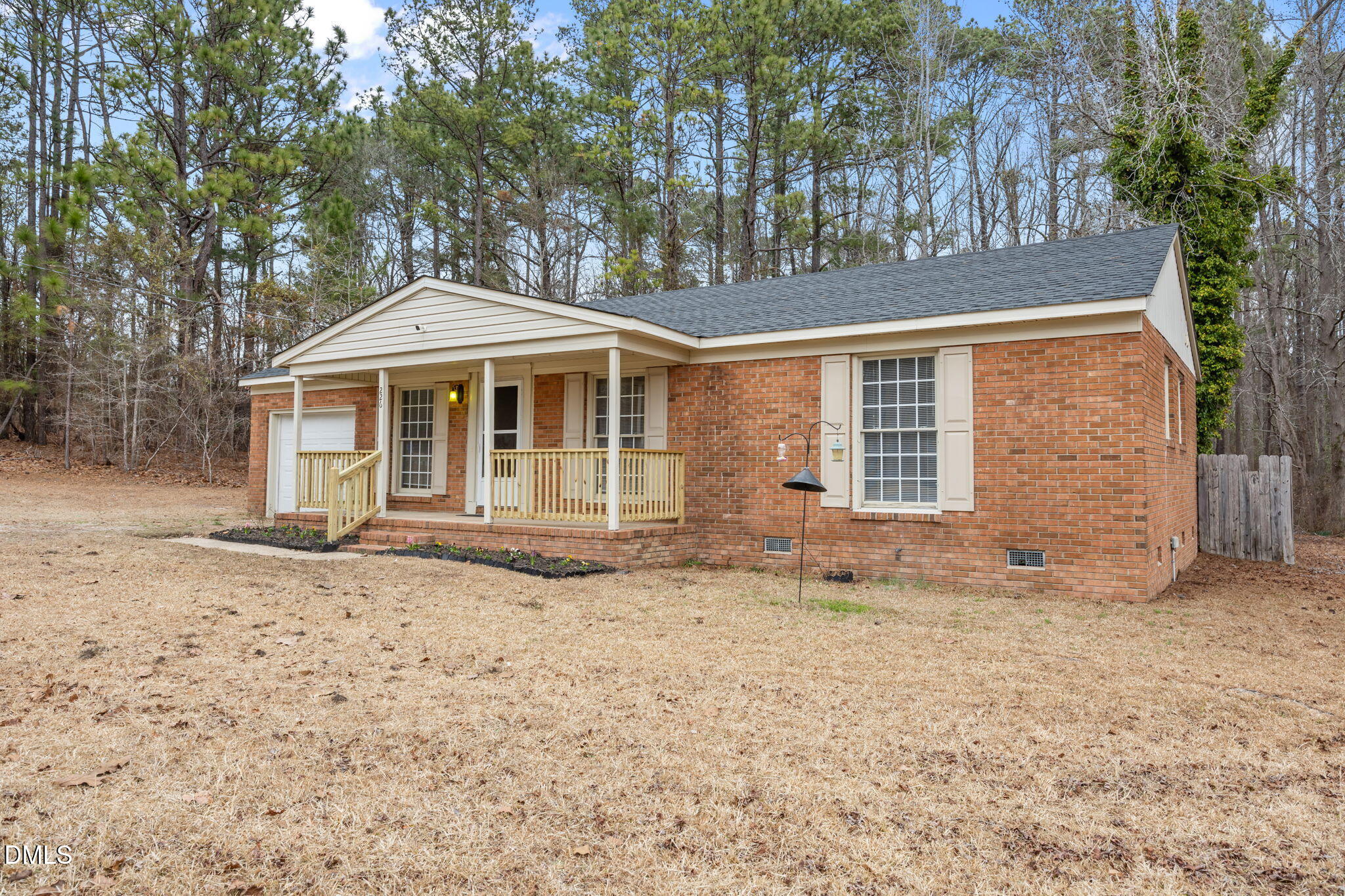 226 Lakeview Drive Spring Lake, NC 28390 - Photo 2 of 44 Picture (2)