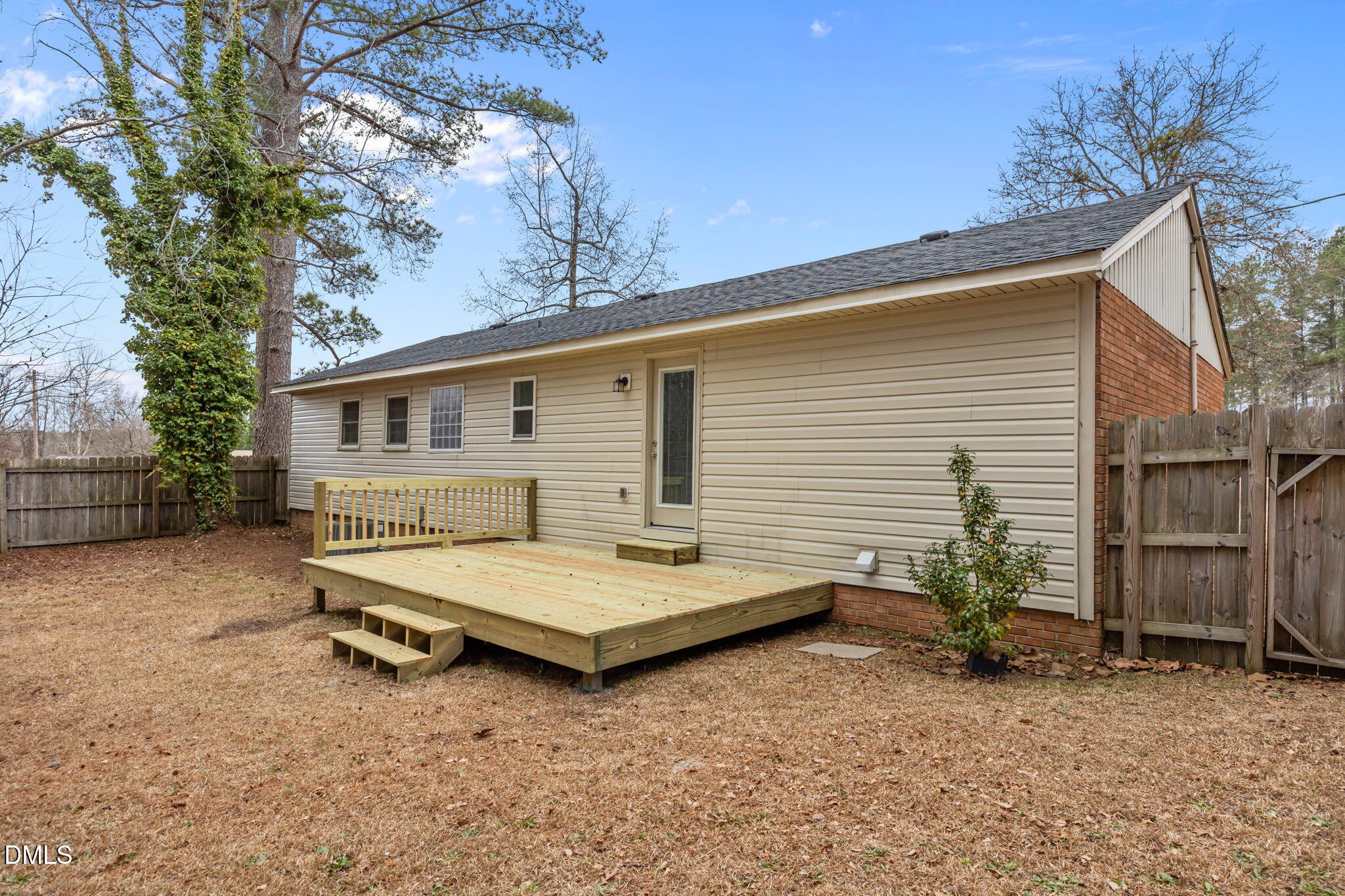 226 Lakeview Drive Spring Lake, NC 28390 - Photo 33 of 44 Picture (33)