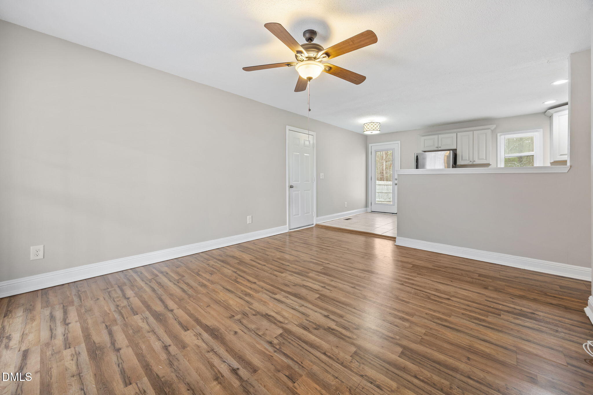 226 Lakeview Drive Spring Lake, NC 28390 - Photo 5 of 44 Picture (5)