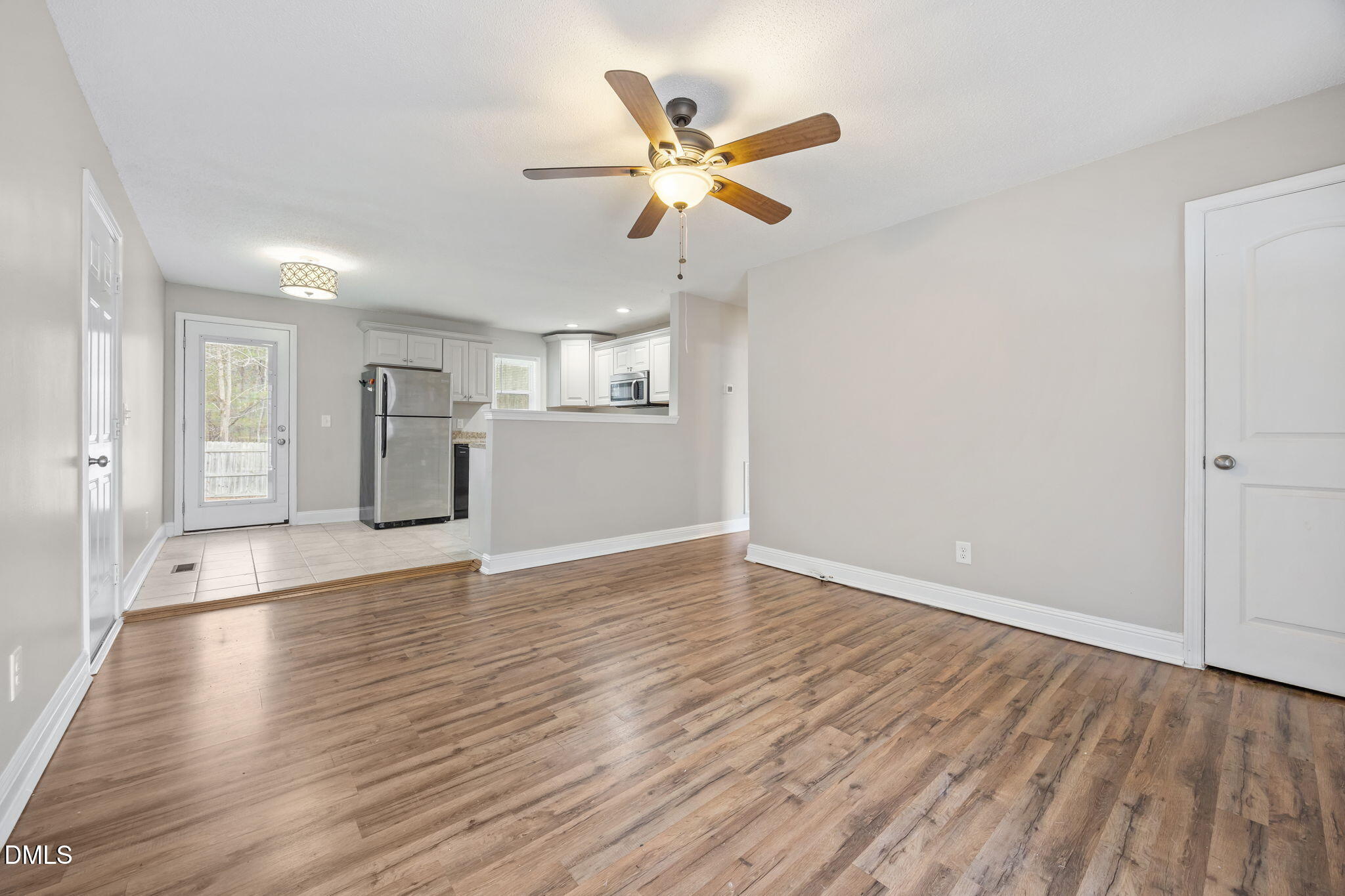 226 Lakeview Drive Spring Lake, NC 28390 - Photo 6 of 44 Picture (6)