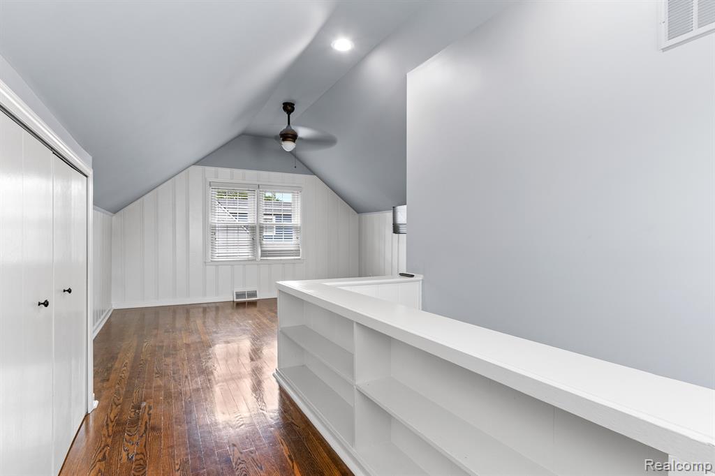 2756 Cumberland Road Berkley, MI 48072 - Photo 20 of 31 Gallery Image 20