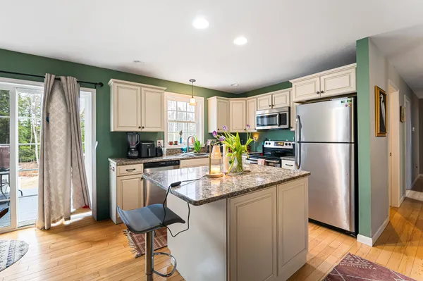 $725,000 | 69 Rawson Ridge, Grantham, NH 03753