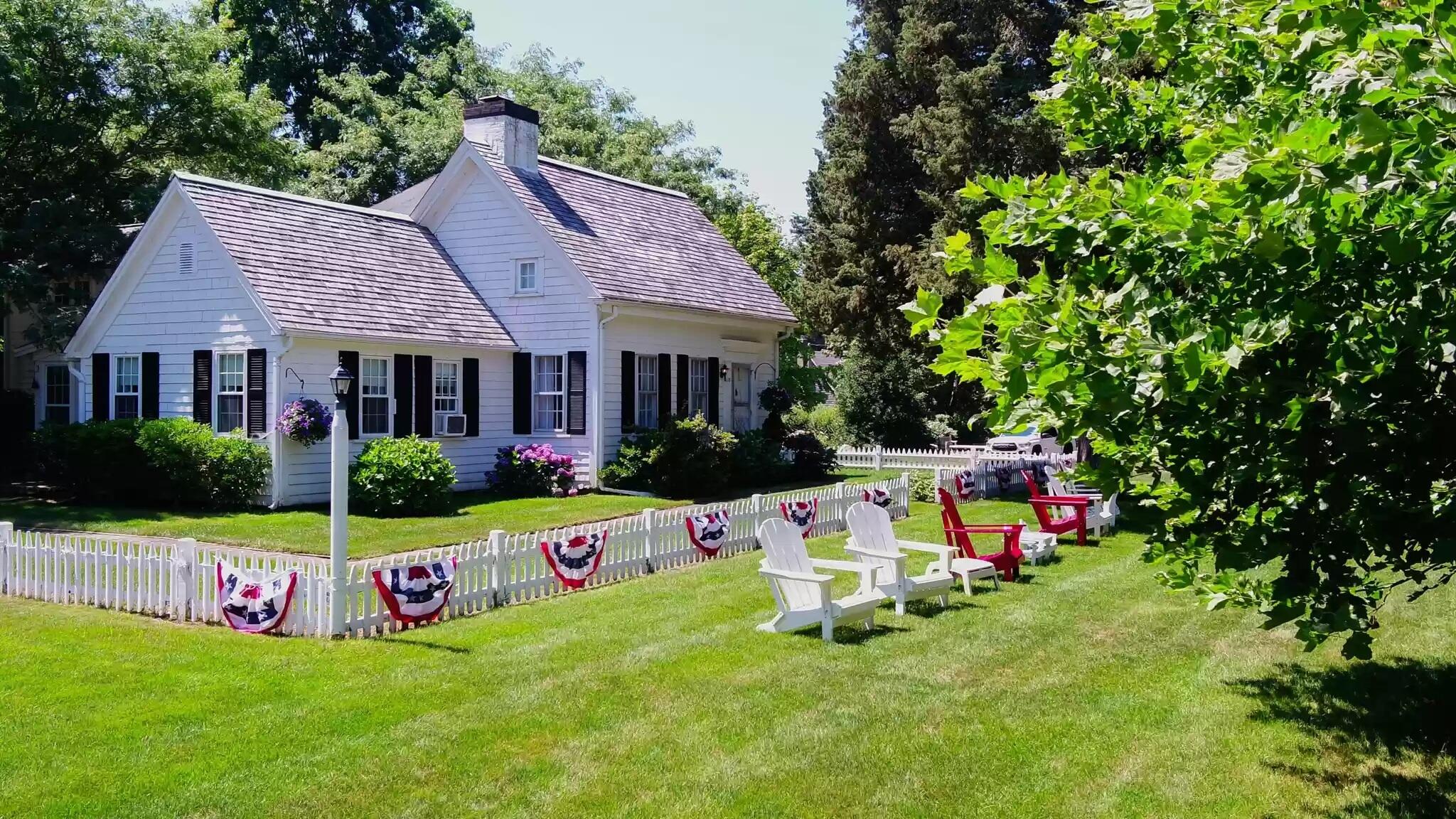 618 Main Street, Brewster, MA 02631 Compass