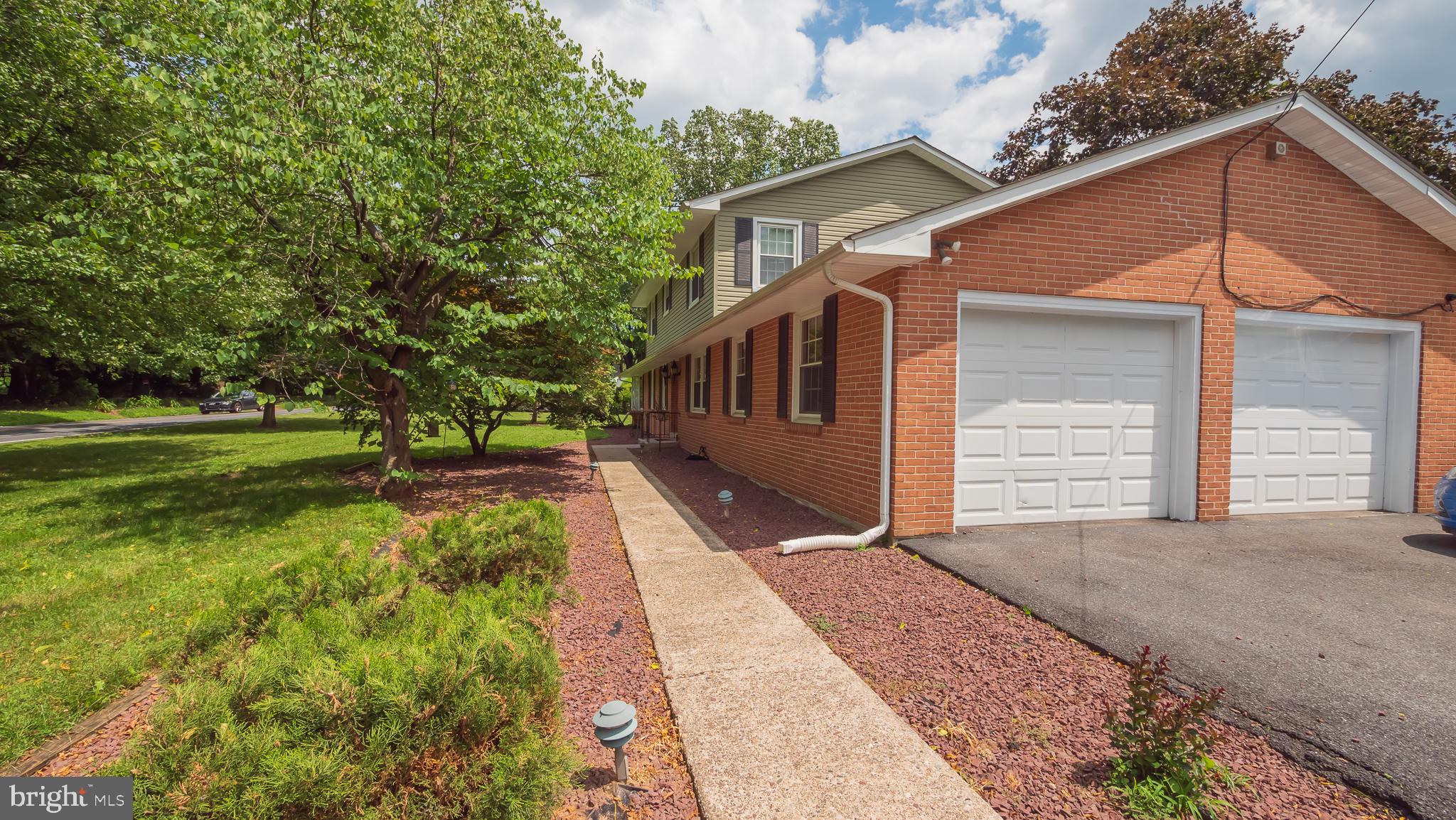 4239 Hecktown Road Bethlehem, PA 18020 - Photo 22 of 29 Gallery Image 22