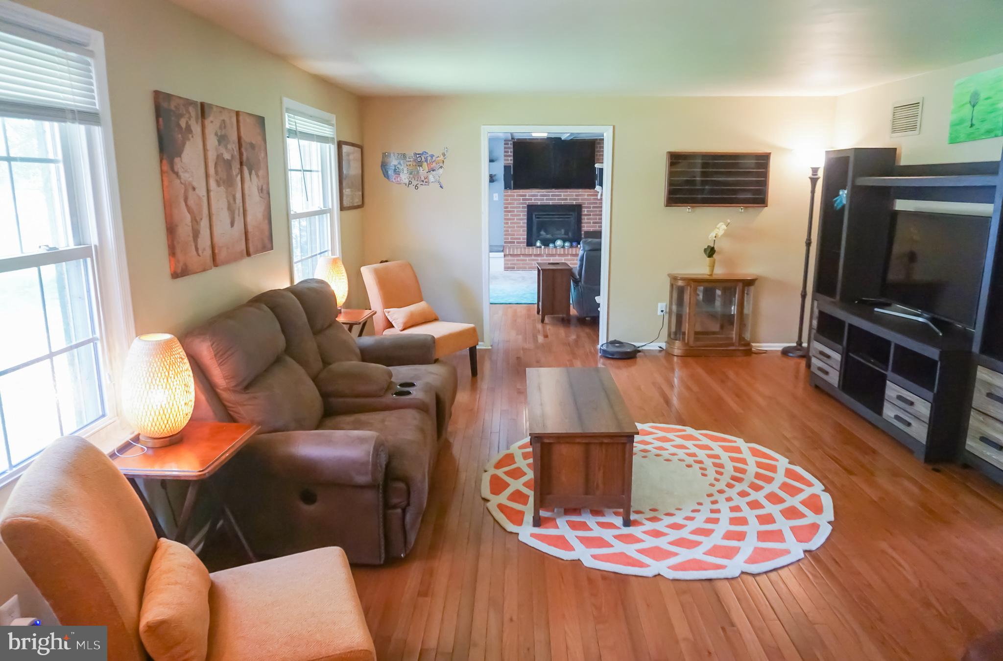 4239 Hecktown Road Bethlehem, PA 18020 - Photo 6 of 29 Gallery Image 6