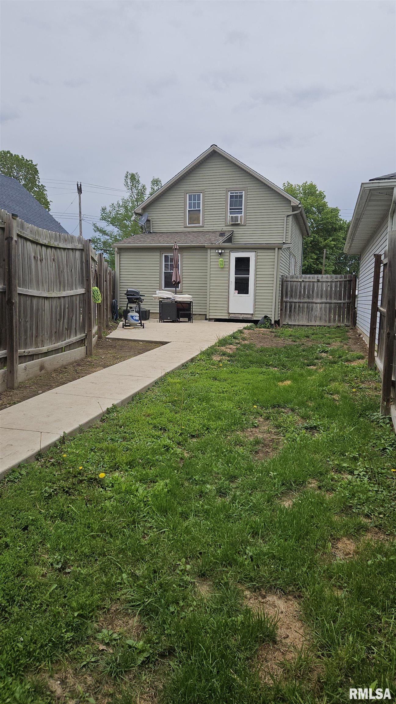 394 West Maple Street Canton, IL 61520 - Photo 31 of 32