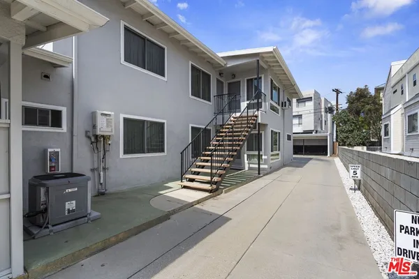 $2,650,000 | 547 South Street, Glendale, CA 91202