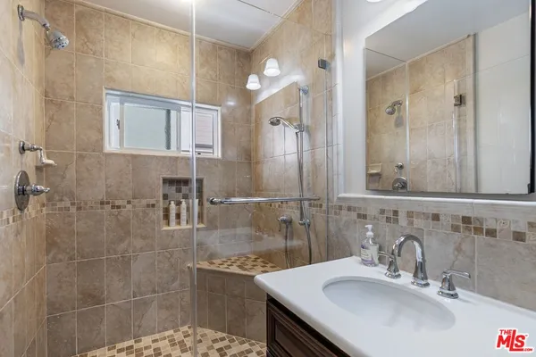 $2,650,000 | 547 South Street, Glendale, CA 91202