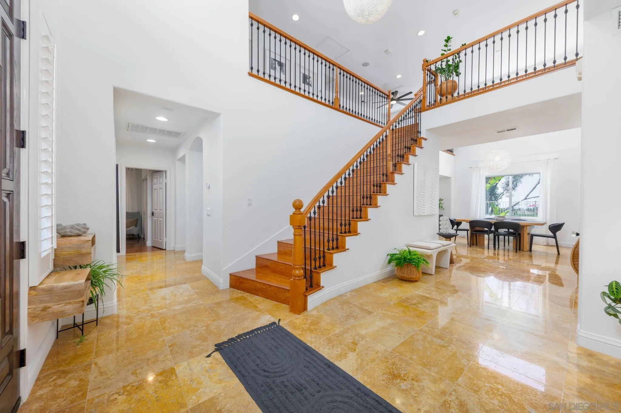 2421 Crooked Trail Road Chula Vista, CA 91914 - Photo 14 of 35 Entry