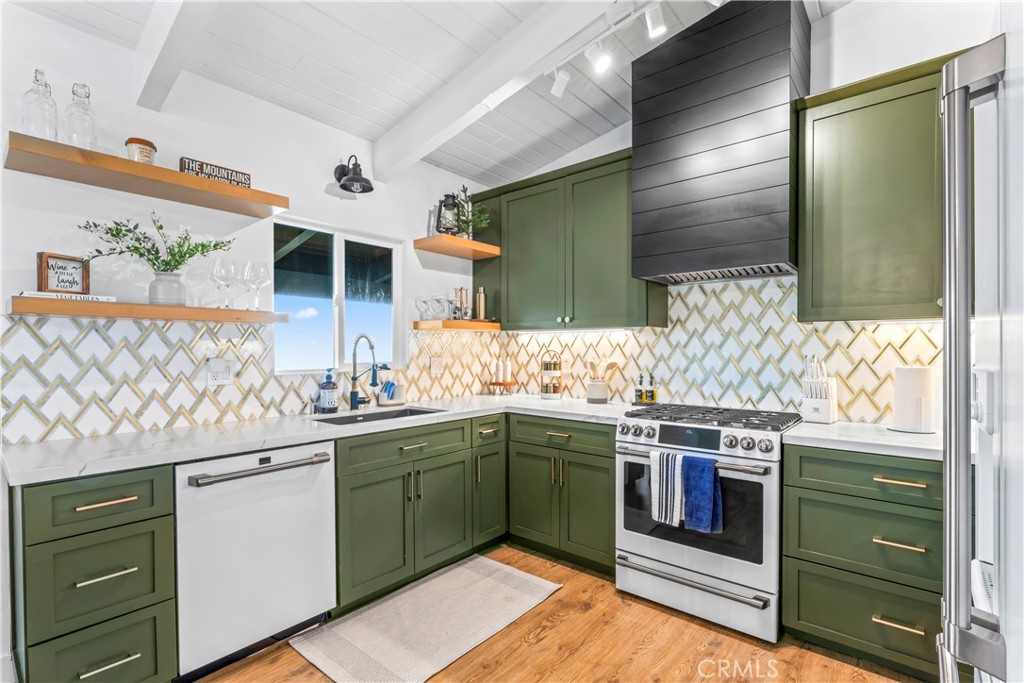 31537 Old City Creek Road Running Springs, CA 92382 - Photo 28 of 60