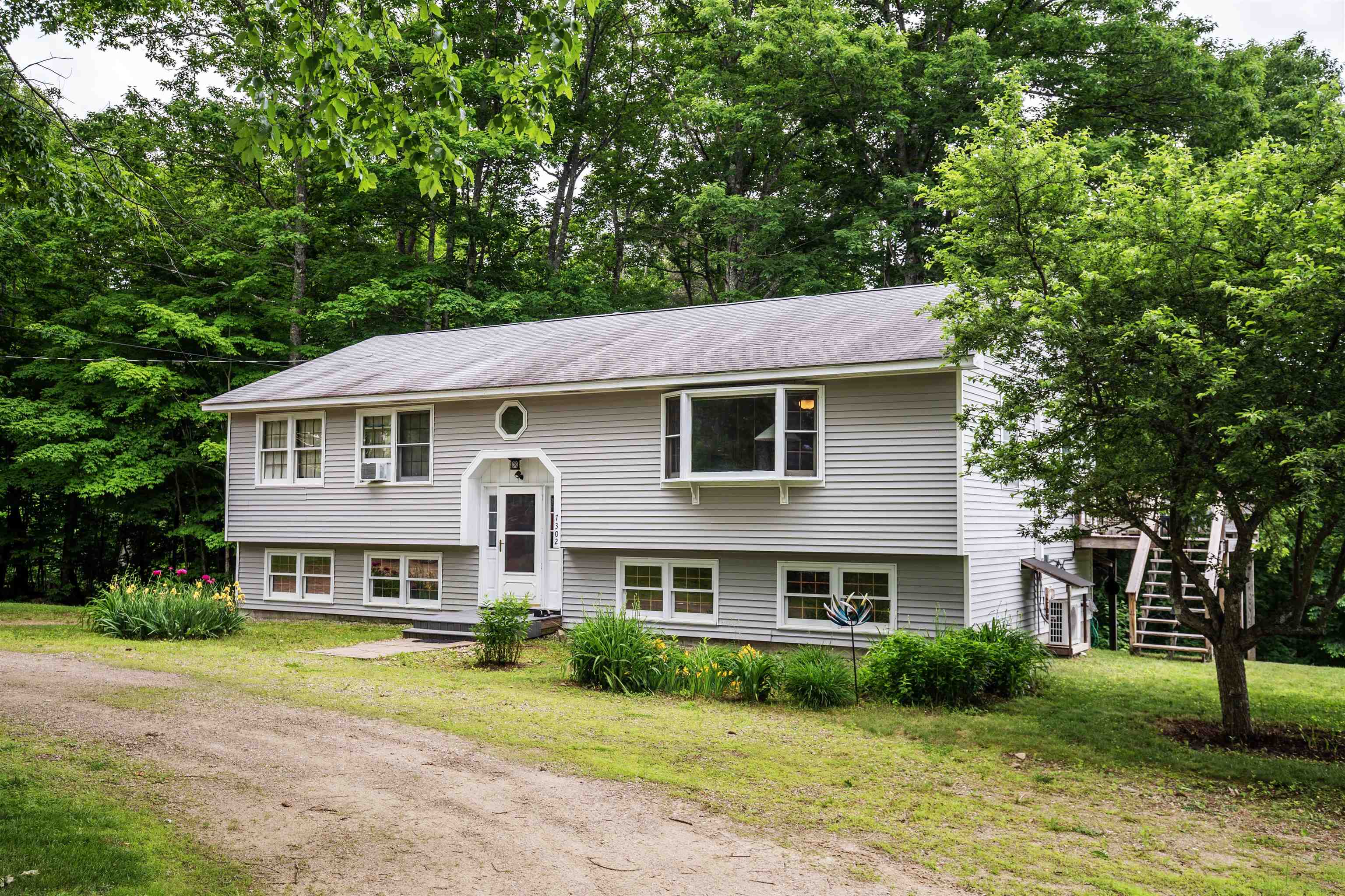 7302 Currier Road Loudon, NH 03307 - Photo 1 of 39