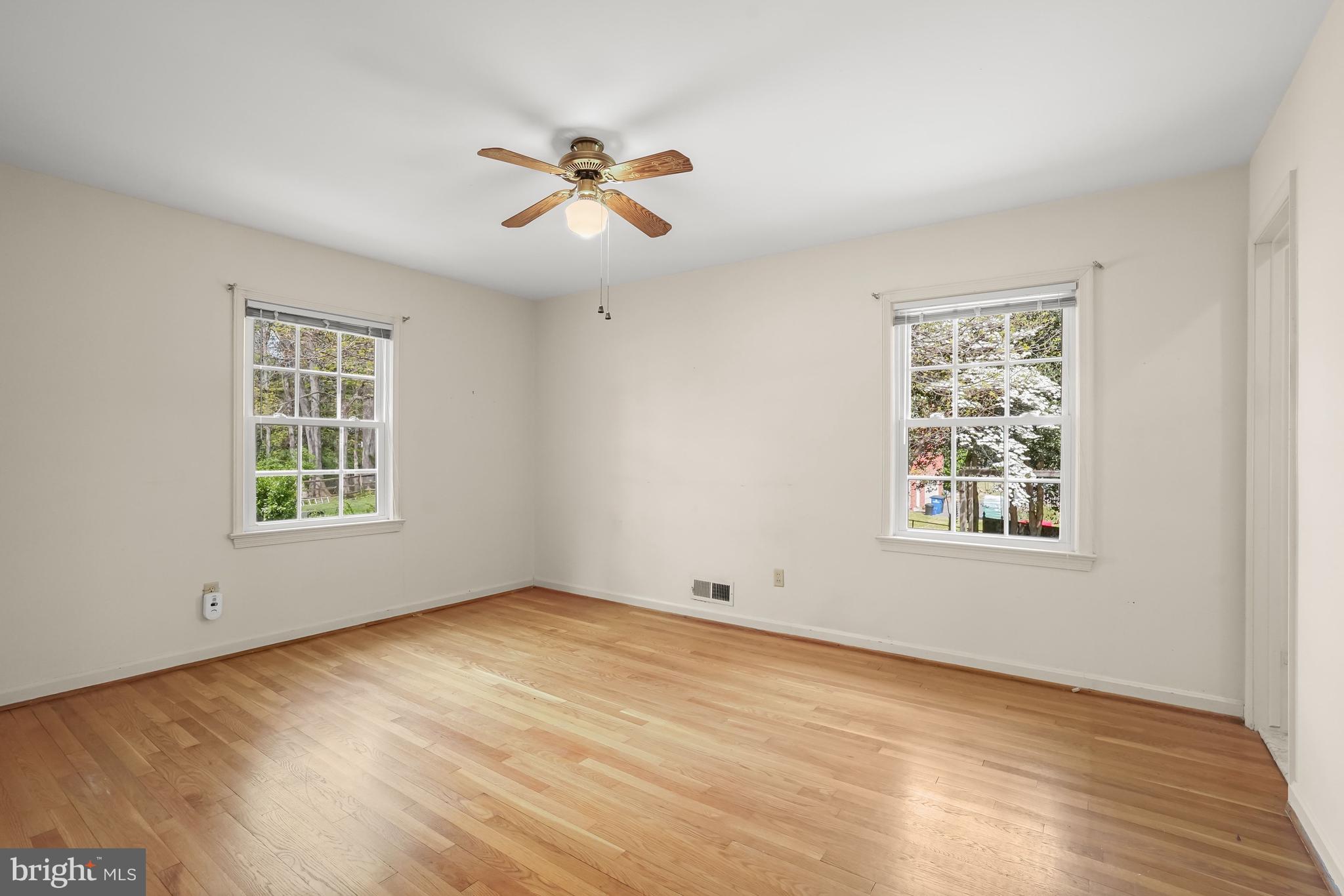 9720 Byeforde Road Kensington, MD 20895 - Photo 10 of 21 Primary Bedroom