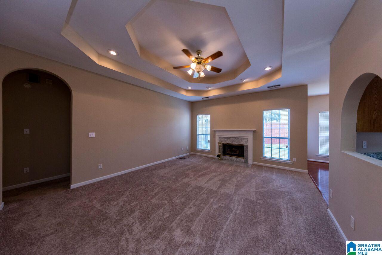 105 Spring Place Alabaster, AL 35007 - Photo 5 of 35