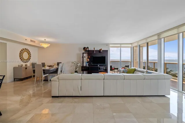 $6,500 | 1800 South Ocean Drive, Unit 1005, Hallandale Beach, FL 33009