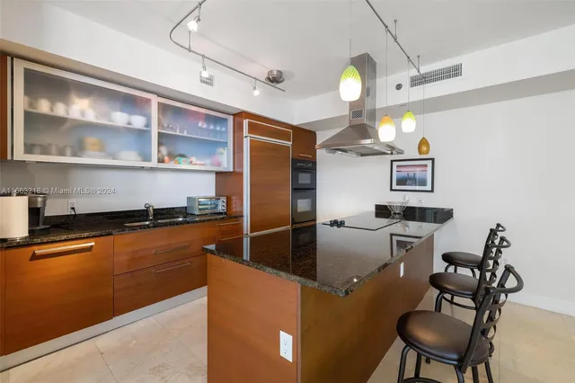 $6,500 | 1800 South Ocean Drive, Unit 1005, Hallandale Beach, FL 33009