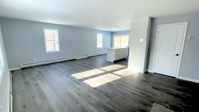 20 Philbrick Road Sidney, ME 04330 - Photo 12 of 35 Living room