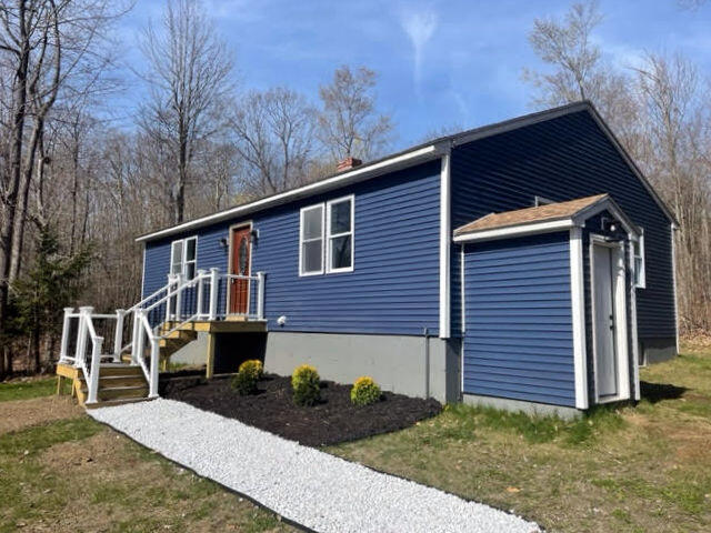 20 Philbrick Road Sidney, ME 04330 - Photo 2 of 35 Front of home