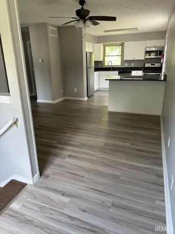 $3,900 | 1326 North Woodburn Avenue, Bloomington, IN 47404