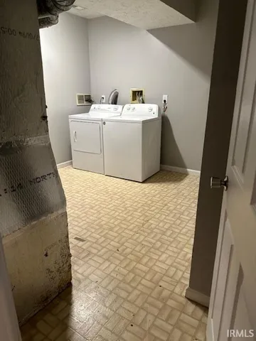 $3,900 | 1326 North Woodburn Avenue, Bloomington, IN 47404