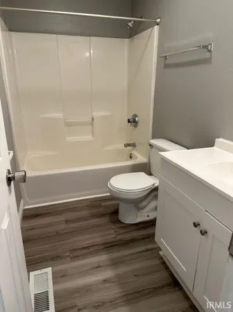 $3,810 | 1326 North Woodburn Avenue, Bloomington, IN 47404