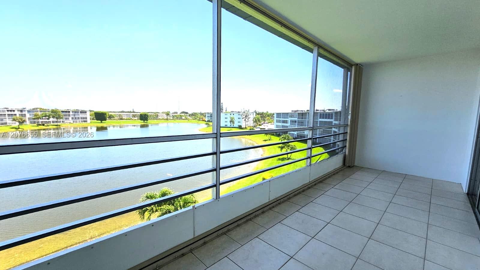 4034 Exeter, Unit 4034 Boca Raton, FL 33434 - Photo 3 of 18 Gallery Image 3
