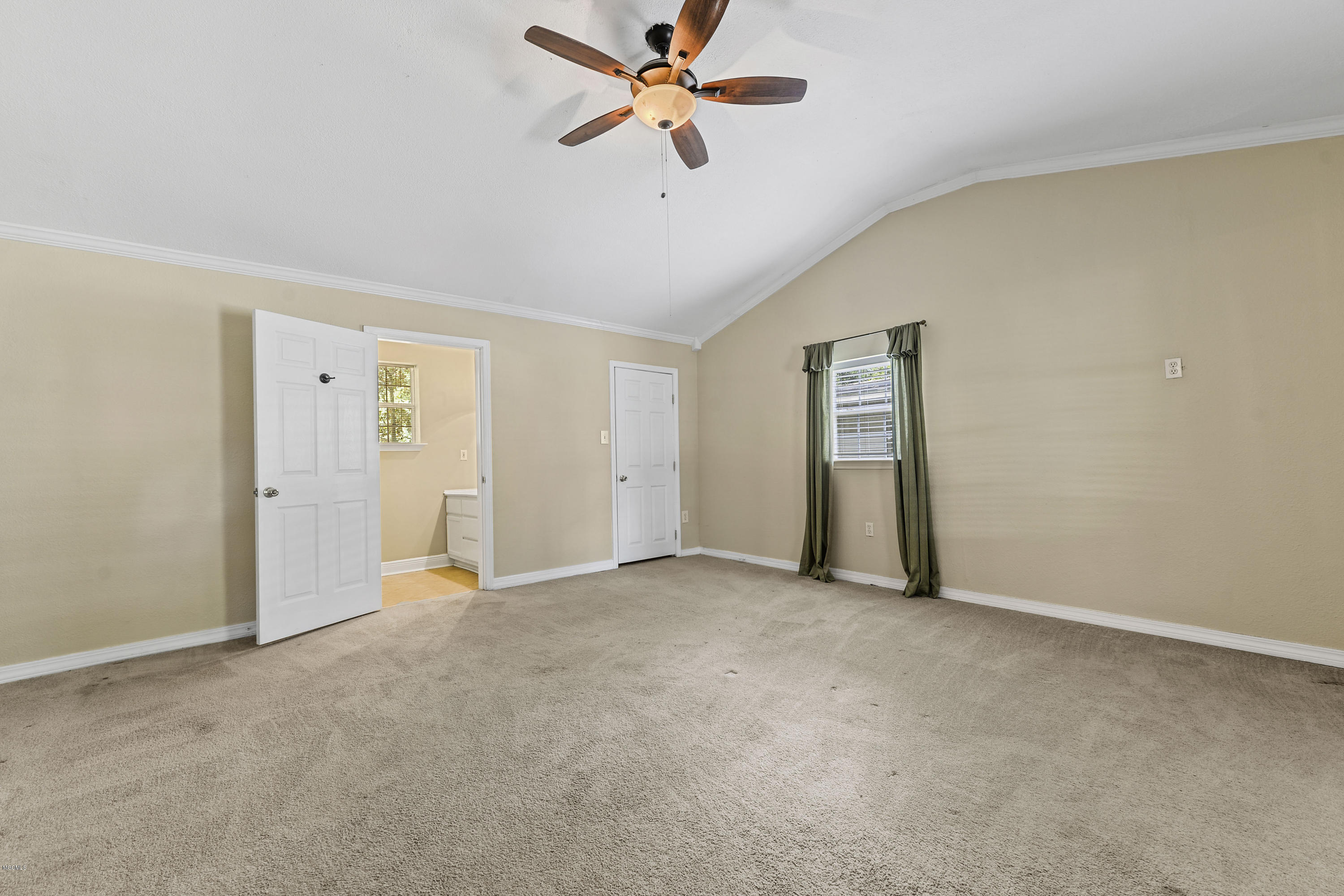 8473 Mary Road Biloxi, MS 39532 - Photo 11 of 24 011