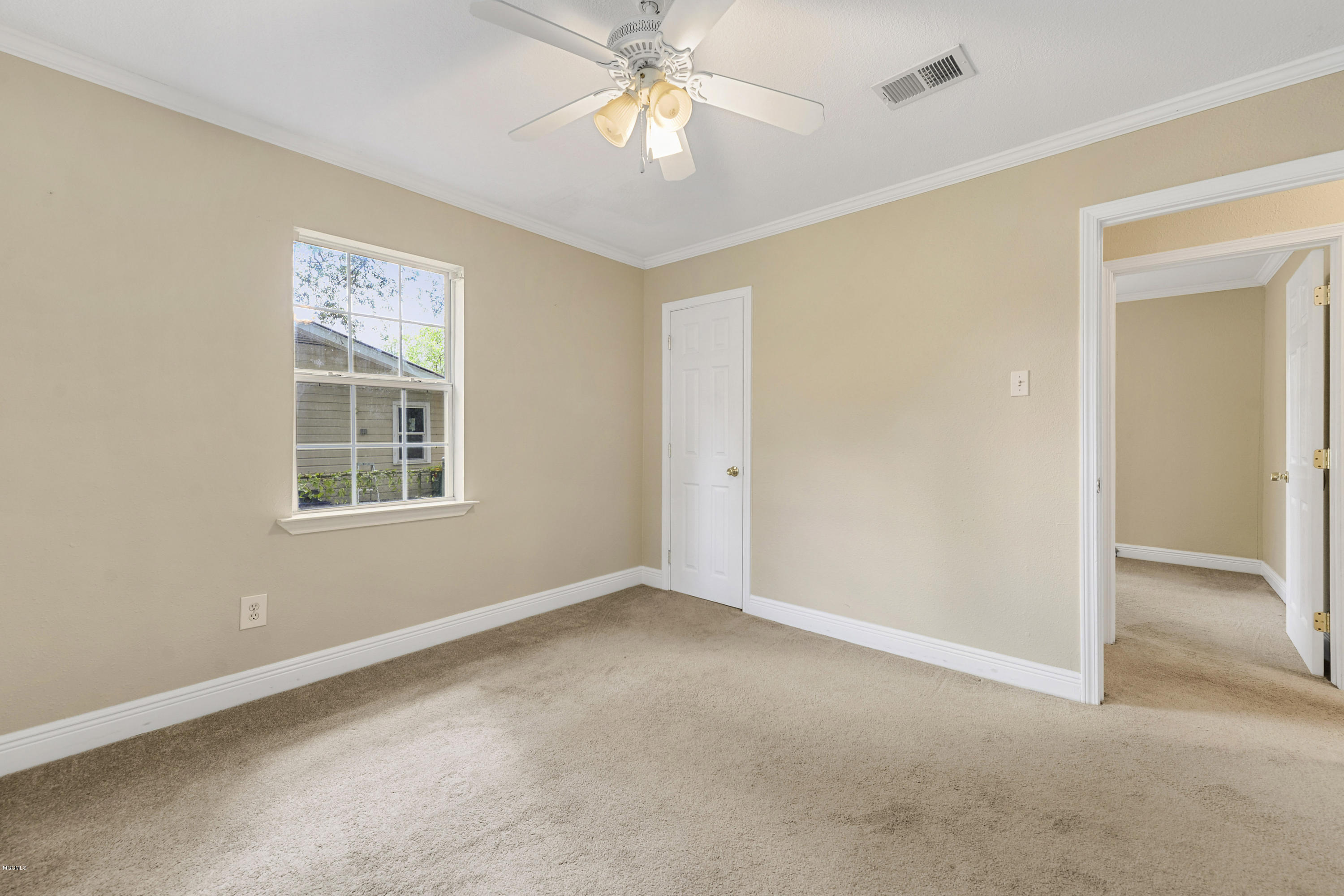 8473 Mary Road Biloxi, MS 39532 - Photo 19 of 24 018