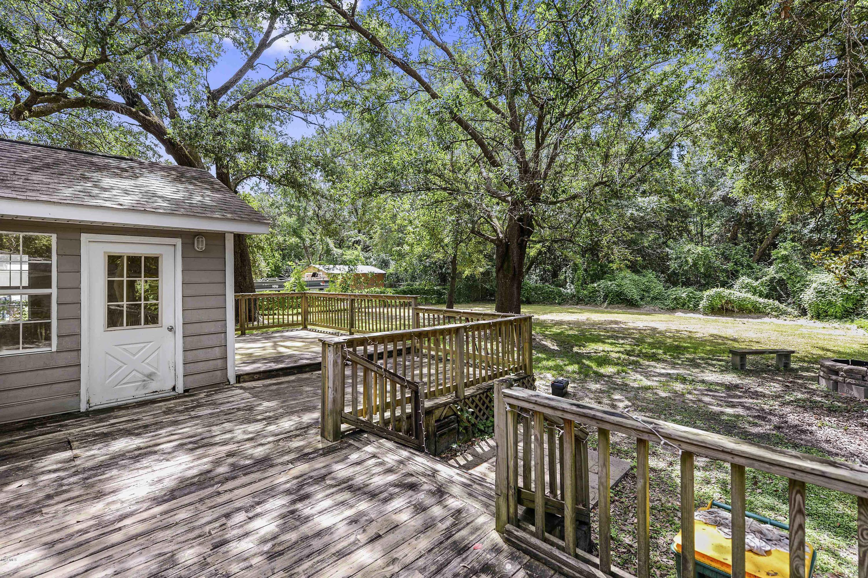 8473 Mary Road Biloxi, MS 39532 - Photo 22 of 24 022