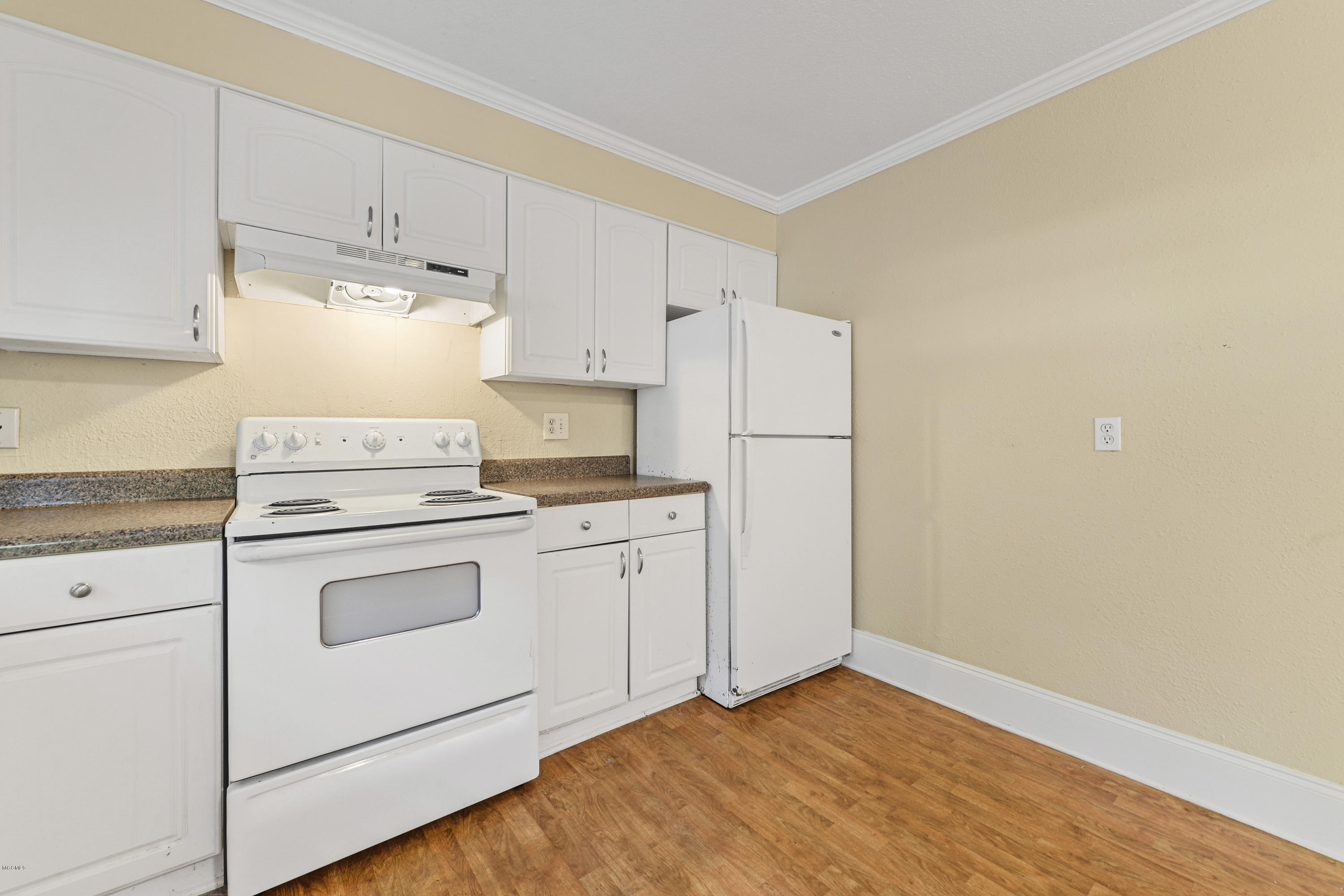 8473 Mary Road Biloxi, MS 39532 - Photo 9 of 24 009