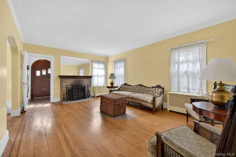 $999,000 | 114 New Hyde Park Road, Garden City, NY 11530