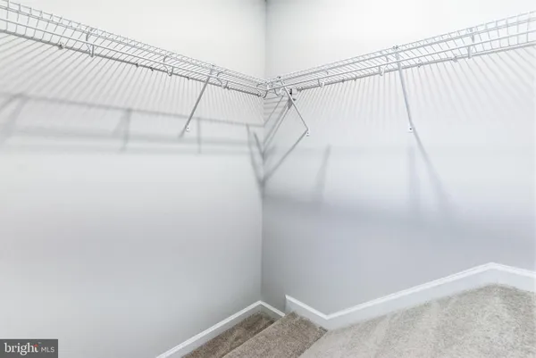 $1,950 | 406 18th Avenue, Ranson, WV 25438