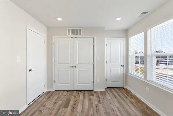 $1,950 | 406 18th Avenue, Ranson, WV 25438