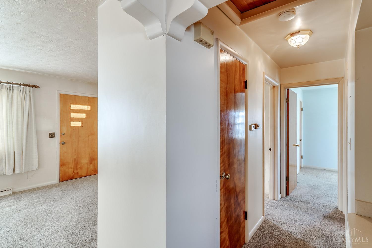 6104 Springdale Road Cincinnati, OH 45247 - Photo 14 of 33 Gallery Image 14