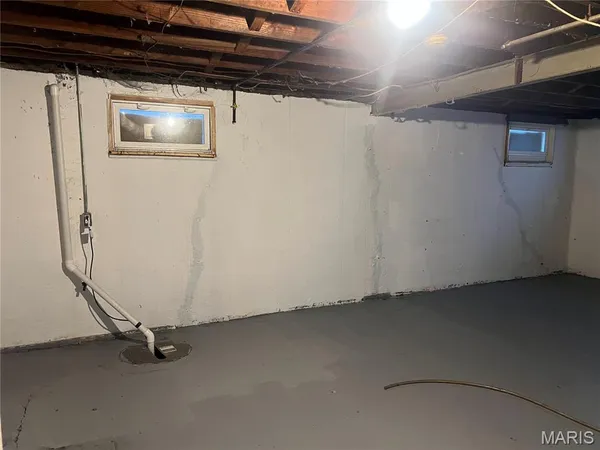 $125,000 | 190 Lynn Meadows Lane, Florissant, MO 63033