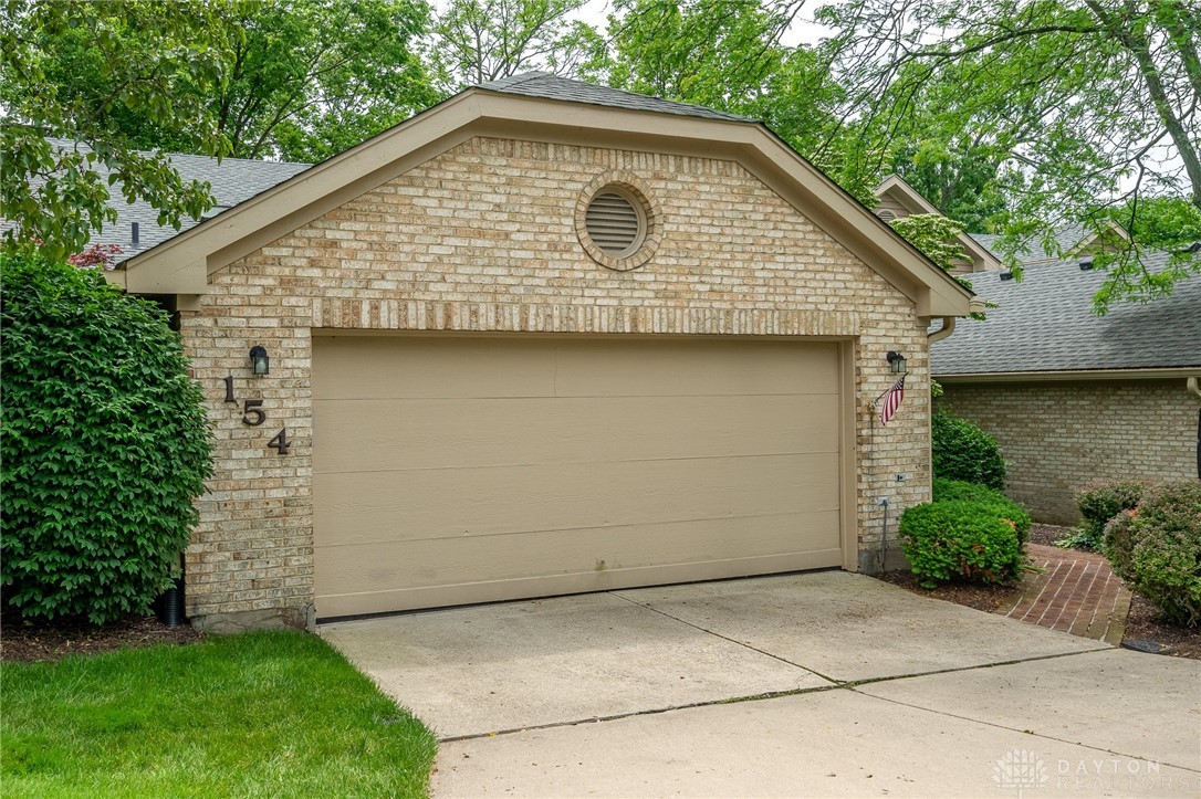 154 Strathmoor Crossing Kettering, OH 45429 - Photo 23 of 25