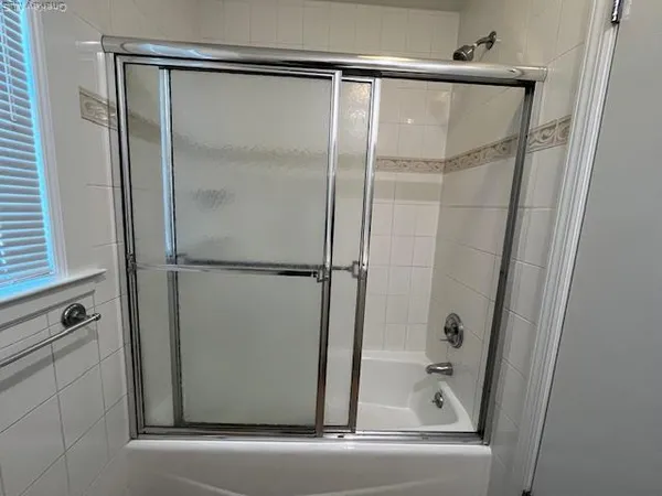 $2,950 | 100 Manhasset Avenue, Unit B2, Port Washington, NY 11050