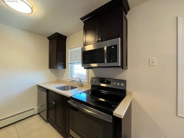 $2,950 | 100 Manhasset Avenue, Unit B2, Port Washington, NY 11050