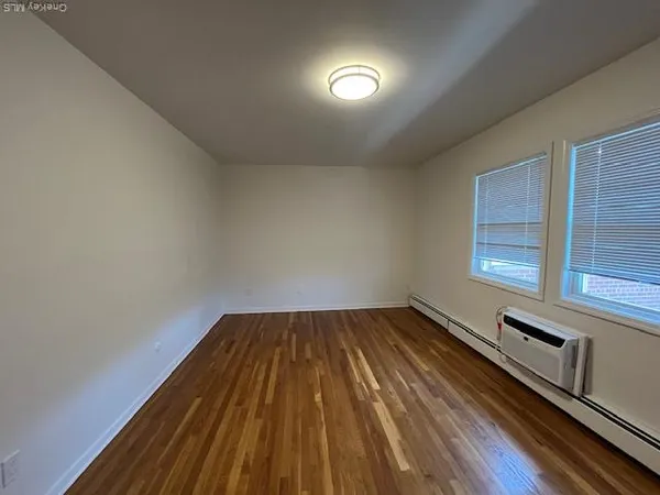 $2,950 | 100 Manhasset Avenue, Unit B2, Port Washington, NY 11050