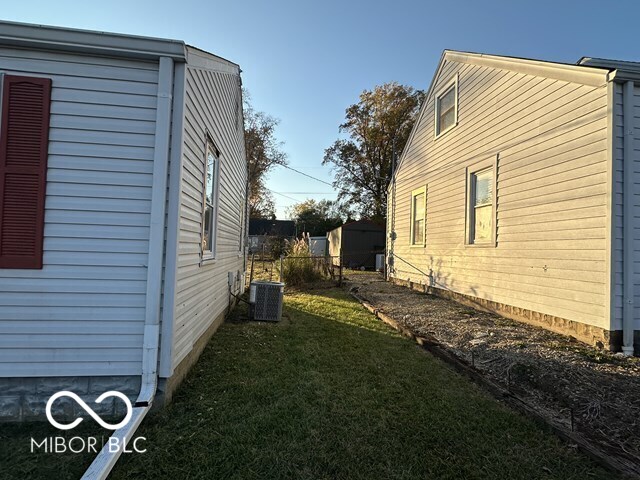 3907 Haverhill Drive Anderson, IN 46013 - Photo 3 of 12